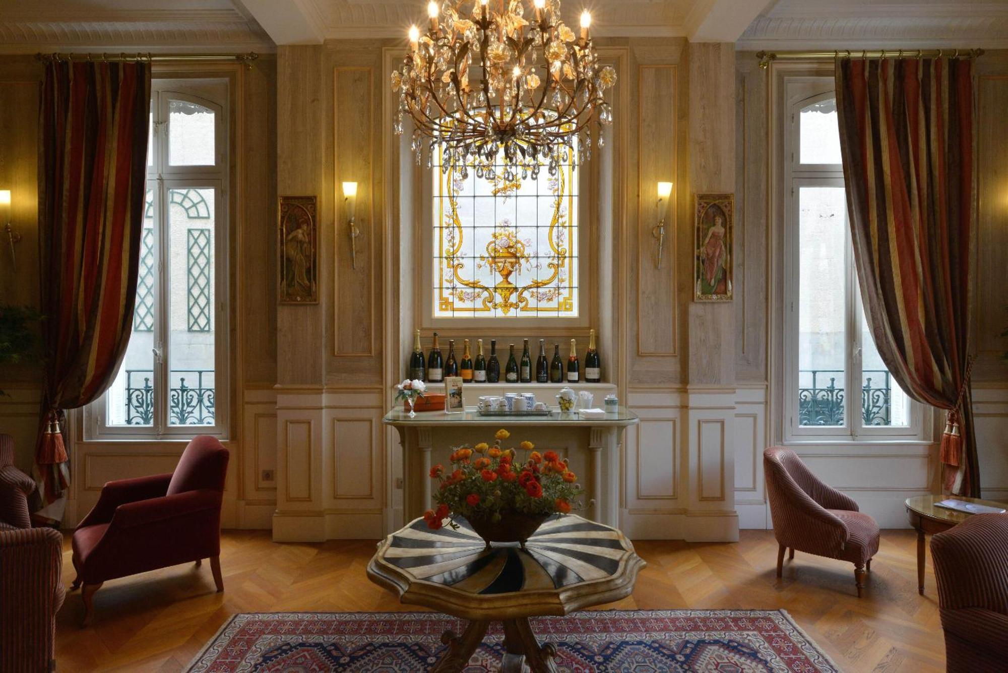 Hotel Castel Jeanson Ay-Champagne Dış mekan fotoğraf