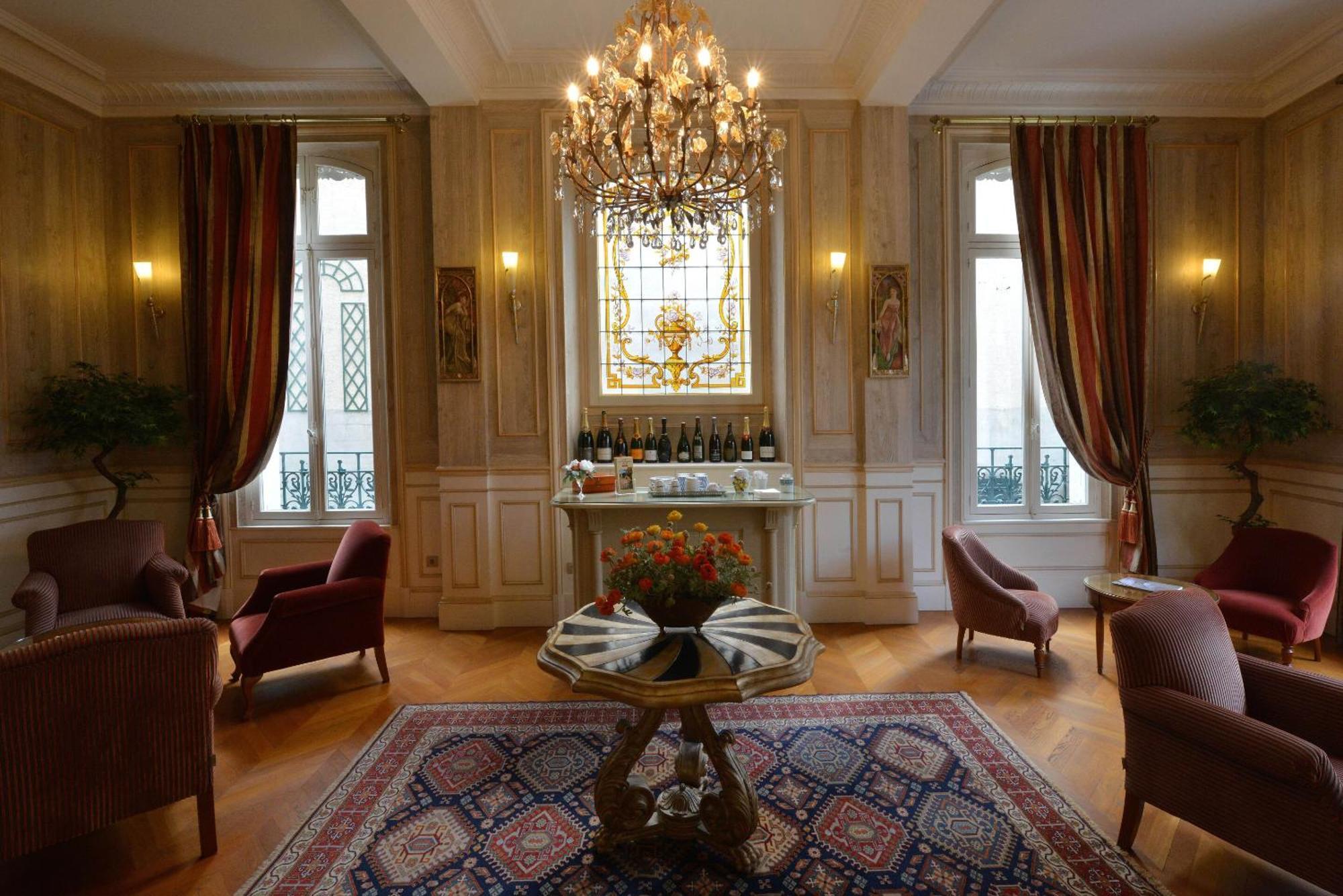 Hotel Castel Jeanson Ay-Champagne Dış mekan fotoğraf