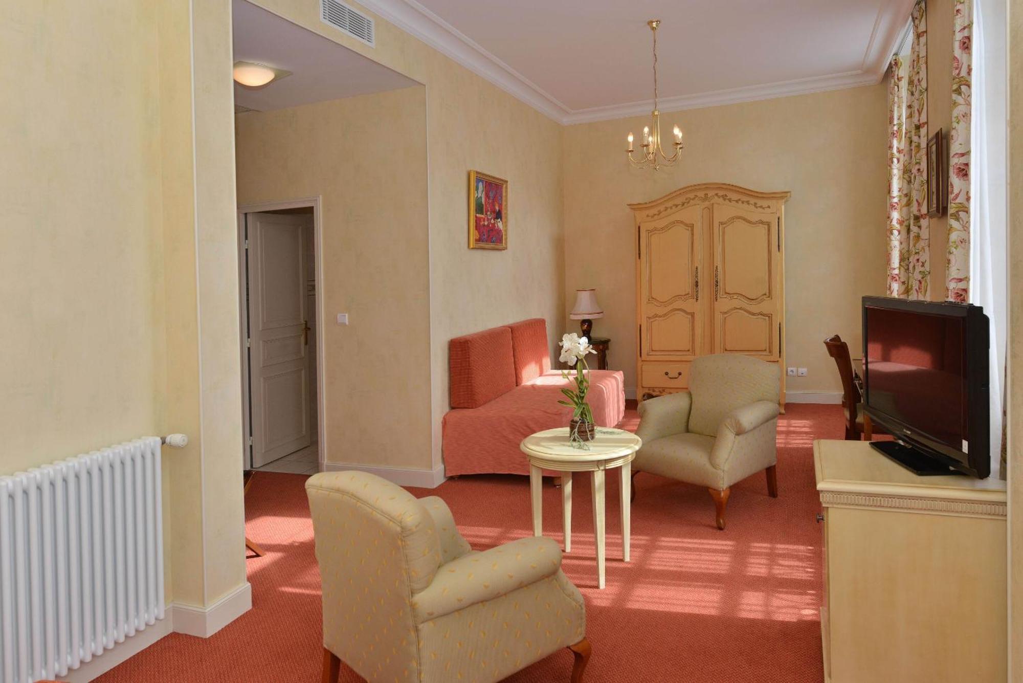 Hotel Castel Jeanson Ay-Champagne Oda fotoğraf